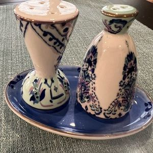 Anthropology- Beautiful Blue Moroccan Salt and Pepper Shaker Set - NWOT ✨